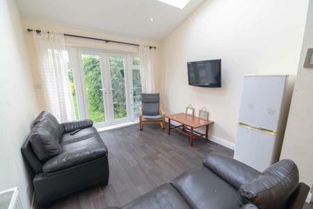 16 Broadway - Photo 2