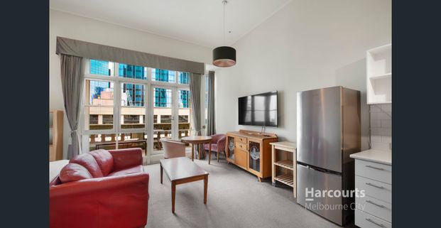 Iconic 'The Grand' - Furnished - Electricity & Cold Water usage Included - Photo 1