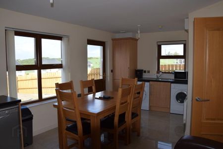 2 Swilly Court (Student Let), Portstewart, BT55 7TN - Photo 3