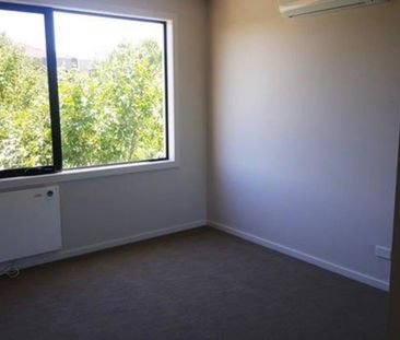 Elegant Living! - Front Facing Windrock Avenue - Photo 2