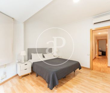 Two bedroom apartment in the Central Market of Valencia. - Photo 3