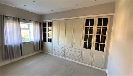 4 bedroom terraced house to rent - Photo 4