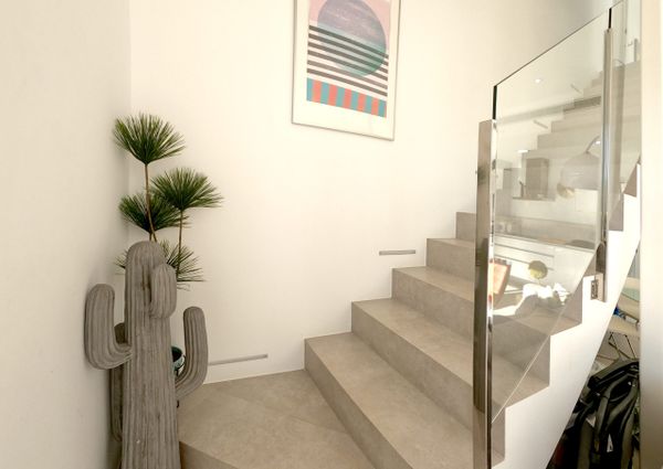 425 Villamartin Paradise