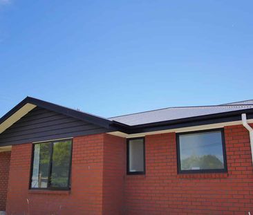 Modern 3 Bedroom in Ashurst - Photo 1