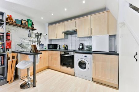 1 bedroom end of terrace house to rent - Photo 2