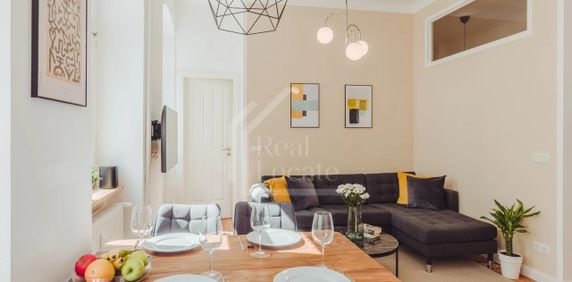 Pronájem bytu 2+kk 59 m², Pernerova, Praha - Fotografie 2