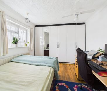 Arnold Road, Staines-upon-Thames, Surrey,TW18 - Photo 6