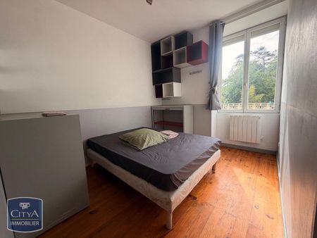 Location Appartement 2 pièces 28m² NEUVILLE SUR SAONE 69250 - Photo 2