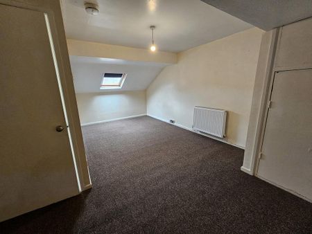 4 bedroom terraced house to rent - Photo 4