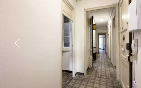 Carrer de Balmes, Barcelona, Catalonia 08007 - Photo 5