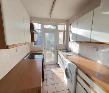 3 bedroom terraced house to rent - Photo 6