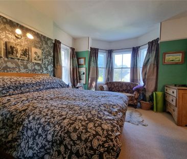 4 bedroom detached house to rent - Photo 2