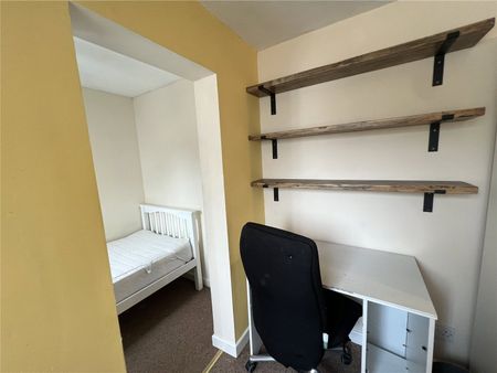 Penchwintan Road, Bangor, Gwynedd, LL57 - Photo 4