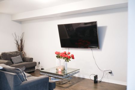 For Lease - 4885 Pettit Avenue, Niagara Falls, Ontario - Photo 4