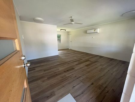 Perfect for the Small Family - Photo 2