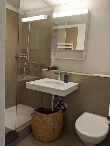 Moderne 1.5-Zimmer-Wohnung im Grünen zu vermieten - Photo 2