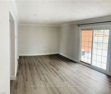 For Lease - 8 Homestead Crescent, London North, Ontario - Photo 1