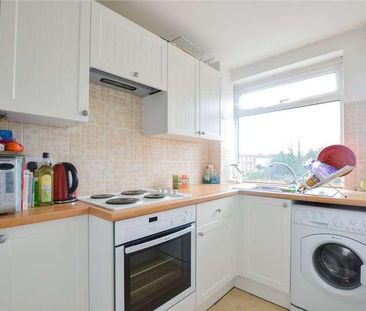 The Sheraton, St. Marks Hill, Surbiton, Surrey, KT6 - Photo 4