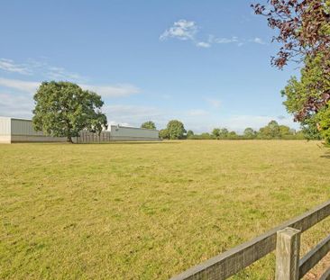 2 bedroom semi-detached house to rent - Photo 2