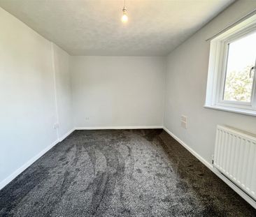 2 Bedroom Flat To Let - Photo 2