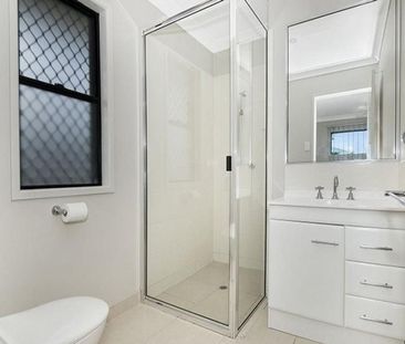 Modern, Low-Maintenance Living - 21 Izaro Circuit, Burdell - Photo 1