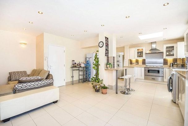 1 bedroom end of terrace house to rent - Photo 1