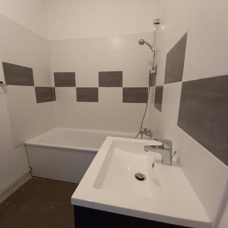 Location appartement à Maubeuge - Photo 4