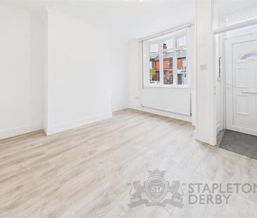 2 Bedroom Terraced House for Rent - Photo 6