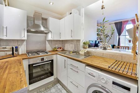 2 bedroom flat to rent - Photo 5