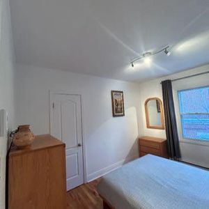 Charmant 4 1/2. 4 électro internet. 0.6 km métro - Photo 2