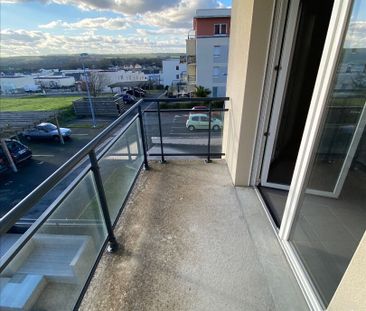 Location Appartement 3 pièces 77m² - Photo 3