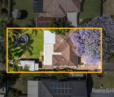 Cozy Family Home in a Convenient Ingleburn Location! - Photo 6