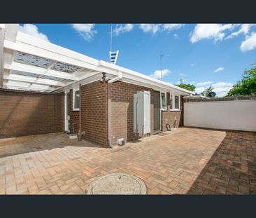 2/2 Foster Street, South Geelong, Vic 3220 - Photo 2