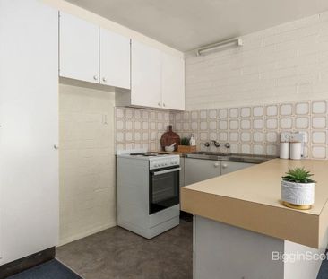 ONE BEDROOM APARTMENT IN RICHMONDS BEST POCKET! - Photo 4