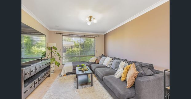 Riverside Comfort in a Relaxed Complex - 2-bedroom unit available 22 December 2025 - Photo 1