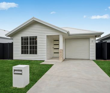 25 Solomon Drive, Lake Cathie NSW 2445 - House For Rent | Domain - Photo 4