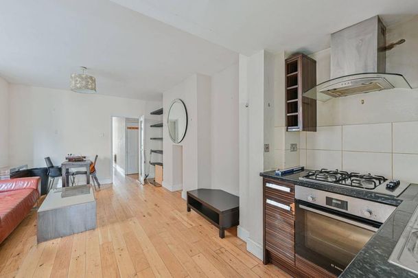 2 bedroom maisonette to rent - Photo 1