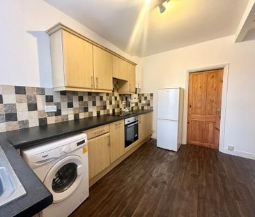 2 bedroom terraced house to rent - Photo 6