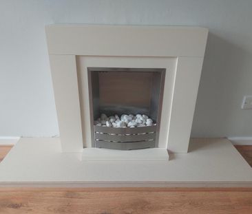 3 bedroom semi-detached house to rent - Photo 1