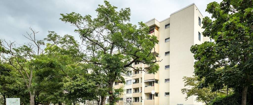 2-Zimmer Wohnung f&uuml;r Heimwerker mit Balkon &amp; Aufzug sucht neue Mieter - Foto 1