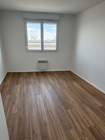 Location Appartement 3 pièces 77m² - Photo 3