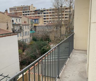 Location Appartement 2 pièces 38m² MARSEILLE 5ème - Photo 6