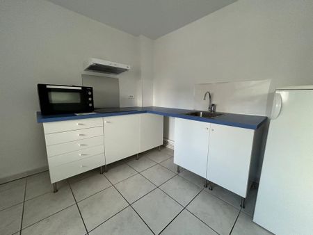 Location Appartement 2 pièces 64 m2 à Saint-Dié-des-Vosges - Photo 3