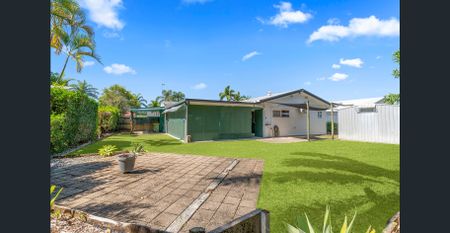 Spacious & Secure Family Home in Mount Sheridan - Photo 3