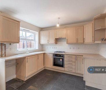 2 bedroom semi-detached house to rent - Photo 2