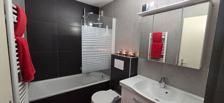 Appartement lumineux de 3,5 pièces en attique - Photo 5