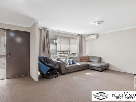 11 McDermott Rd, Kwinana Town Centre - Photo 2