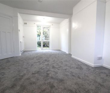 2 bedroom semi-detached house to rent - Photo 2
