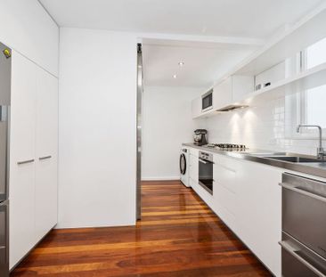 4 Ormond Street, Paddington NSW 2021 - Terrace For Rent | Domain - Photo 3