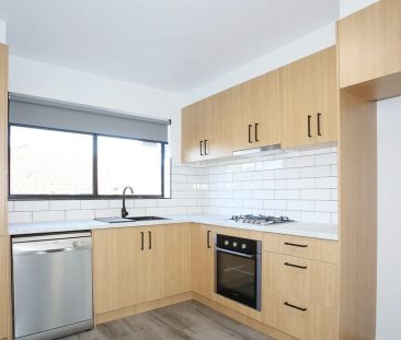 2 Bedroom Modern Unit - Photo 4